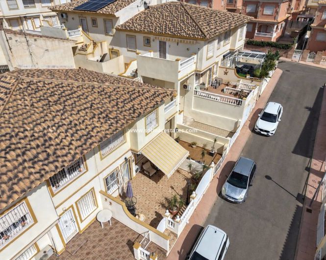 Image No.18-2 Bed Apartment for sale
