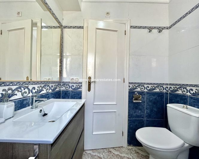 Image No.22-3 Bed Townhouse for sale