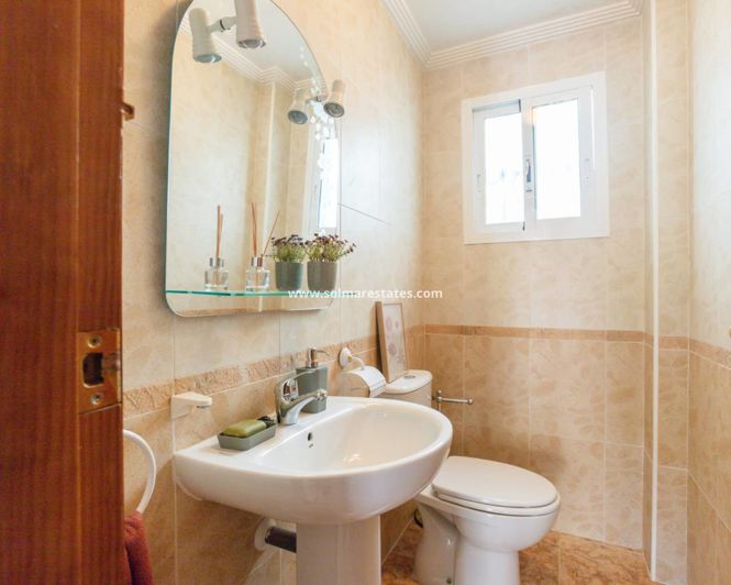 Image No.11-2 Bed Townhouse for sale