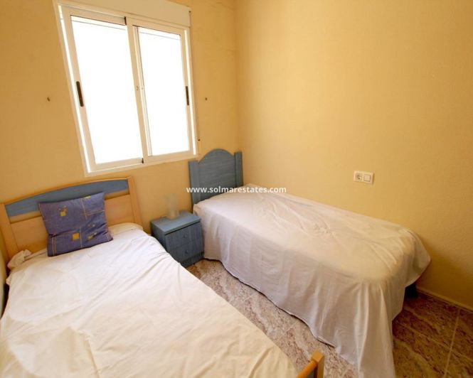 Image No.25-2 Bed Townhouse for sale