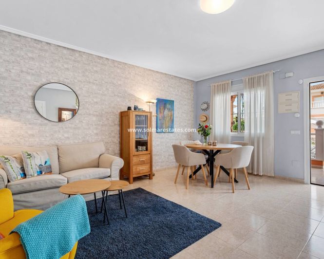 Image No.2-3 Bed Townhouse for sale