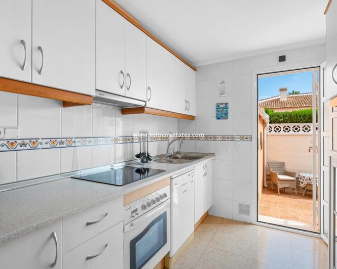 Image No.7-3 Bed Townhouse for sale