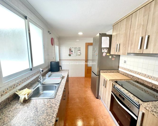 Image No.12-3 Bed Apartment for sale
