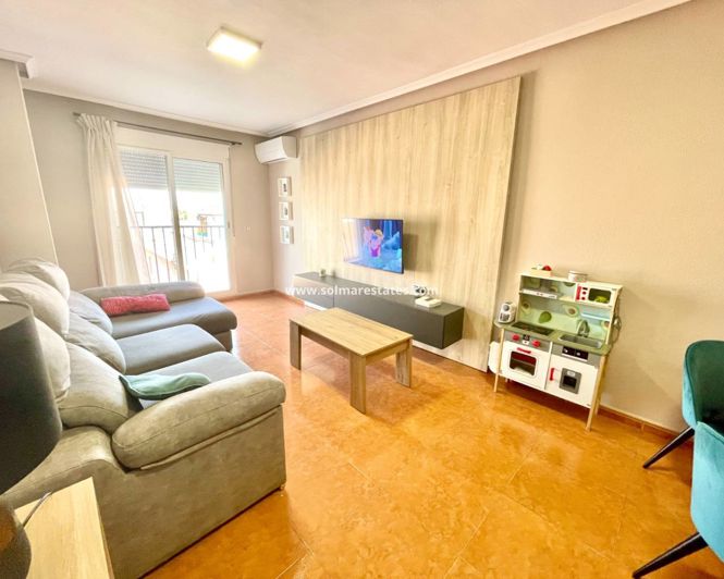 Image No.18-3 Bed Apartment for sale