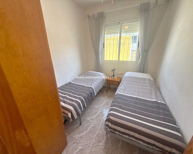 Image No.13-3 Bed House for sale
