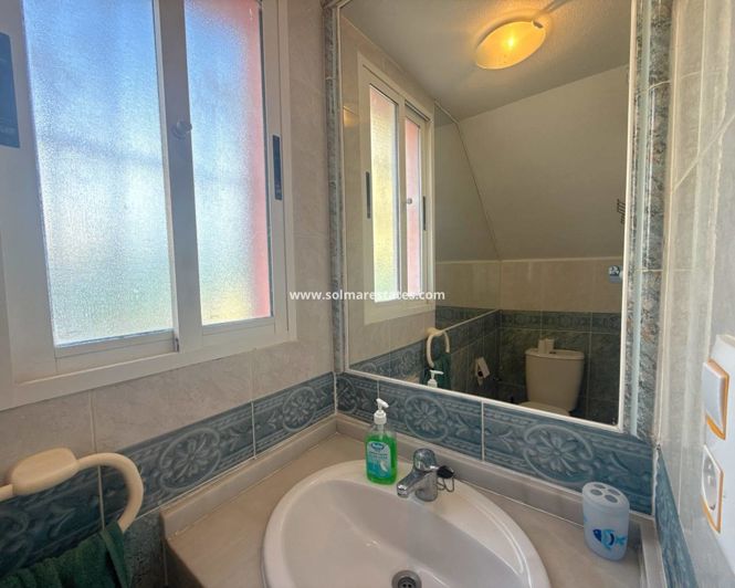 Image No.6-3 Bed House for sale