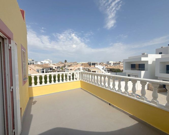 Image No.7-3 Bed House for sale