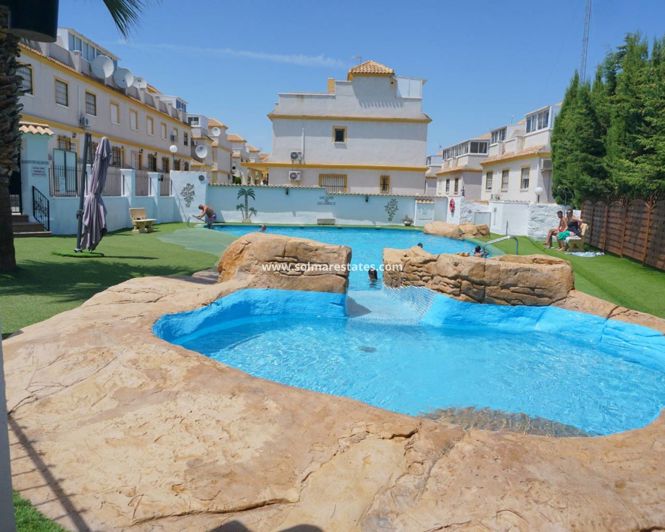 Image No.11-2 Bed House for sale