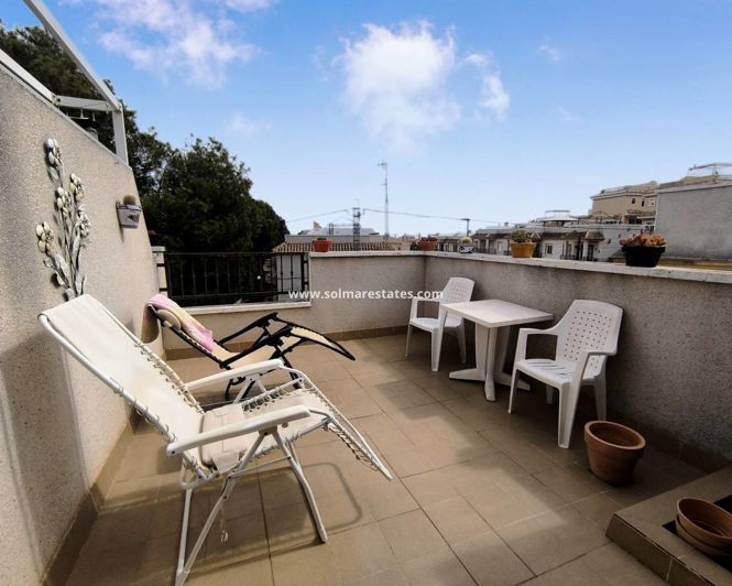 Image No.10-2 Bed House for sale