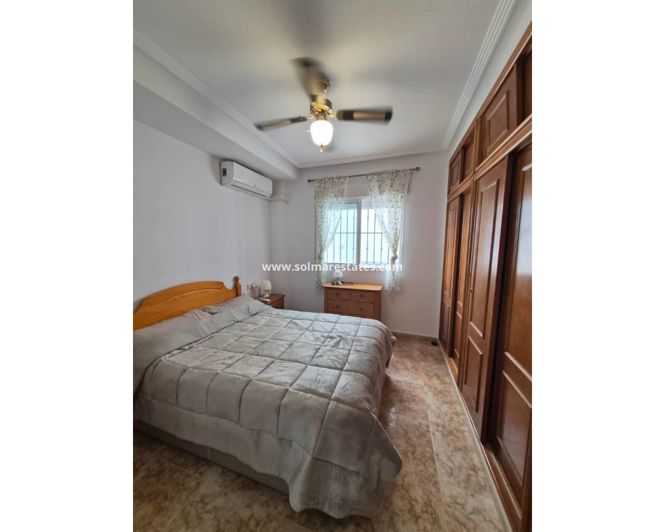 Image No.20-2 Bed Apartment for sale
