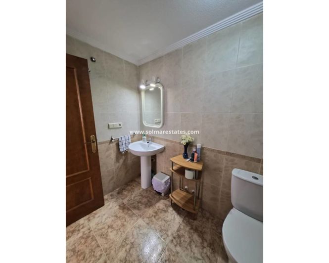 Image No.21-2 Bed Apartment for sale
