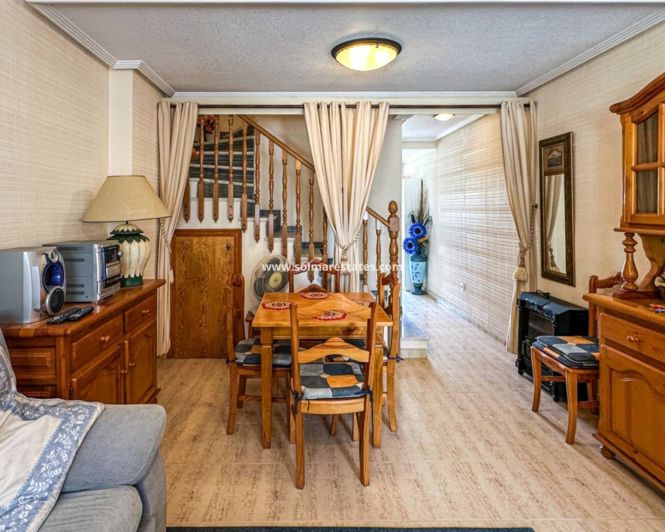 Image No.21-2 Bed Townhouse for sale