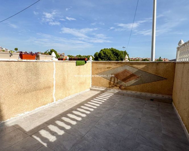 Image No.29-2 Bed Townhouse for sale