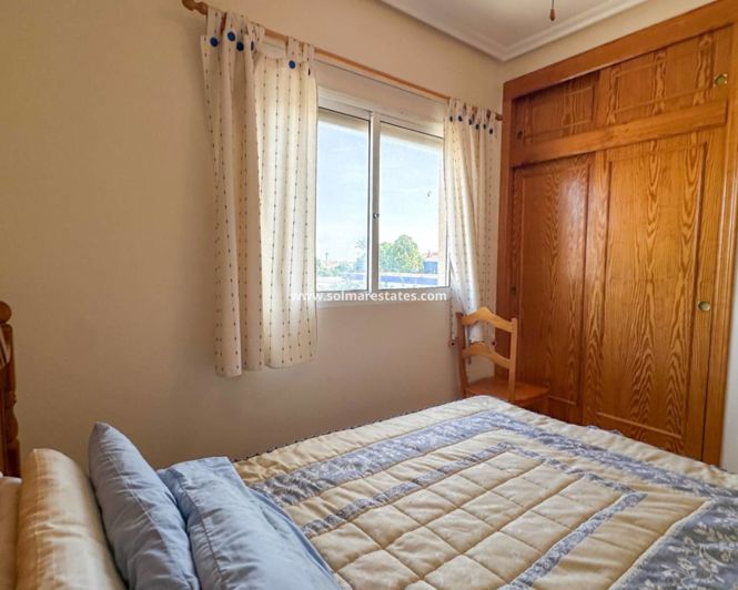 Image No.32-2 Bed Townhouse for sale