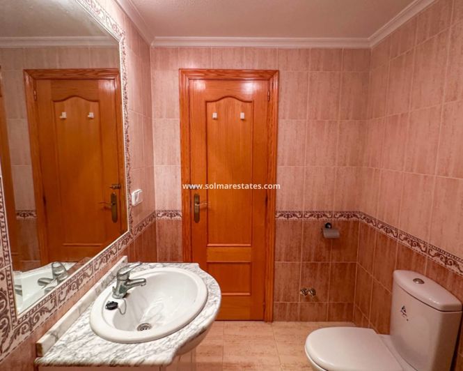Image No.35-2 Bed Townhouse for sale