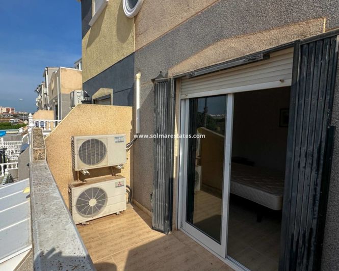 Image No.36-2 Bed Townhouse for sale
