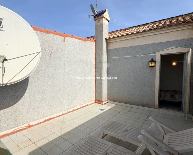 Image No.38-2 Bed Townhouse for sale