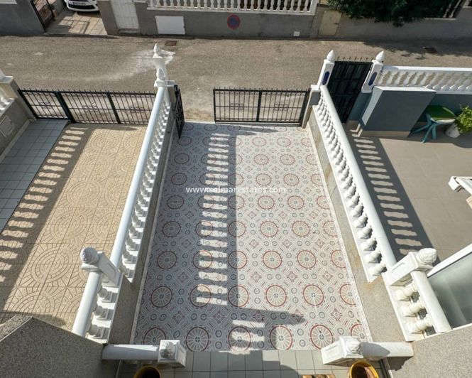 Image No.39-2 Bed Townhouse for sale