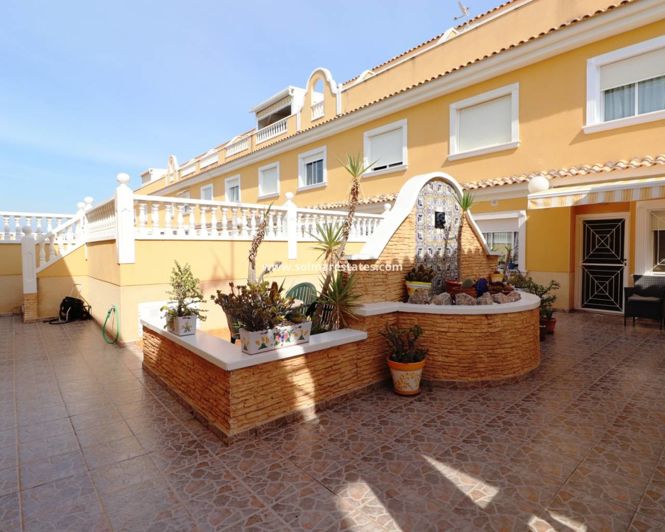 Image No.21-2 Bed Apartment for sale