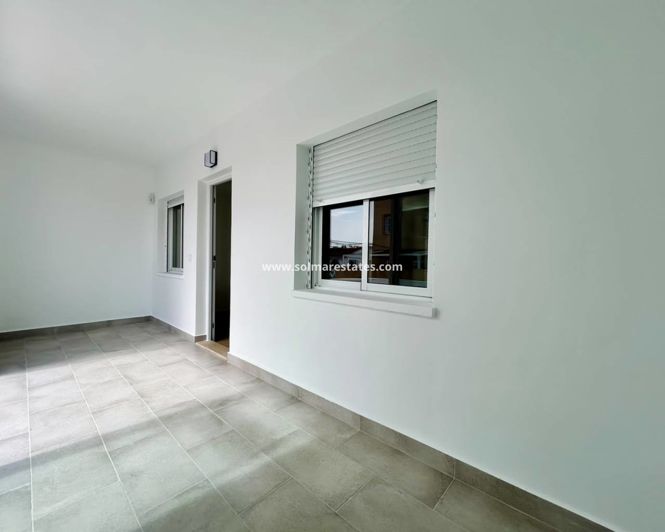 Image No.10-2 Bed Bungalow for sale