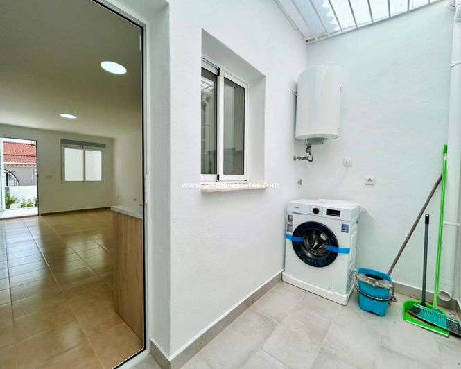 Image No.17-2 Bed Bungalow for sale