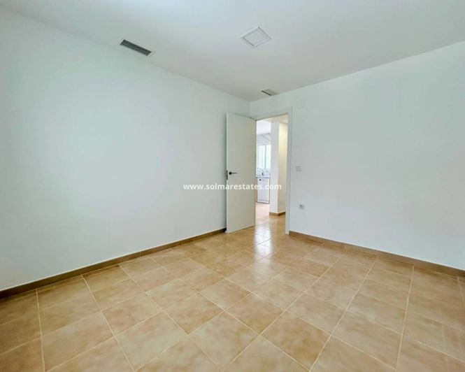 Image No.23-2 Bed Bungalow for sale
