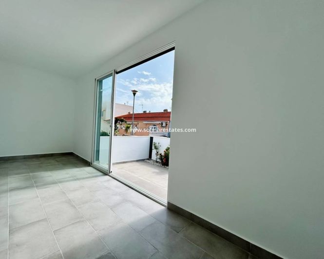 Image No.8-2 Bed Bungalow for sale