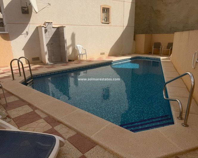 Image No.20-2 Bed Apartment for sale