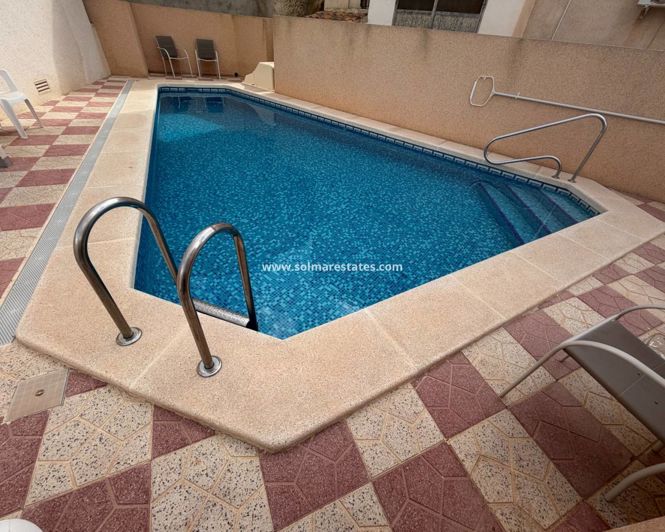 Image No.21-2 Bed Apartment for sale