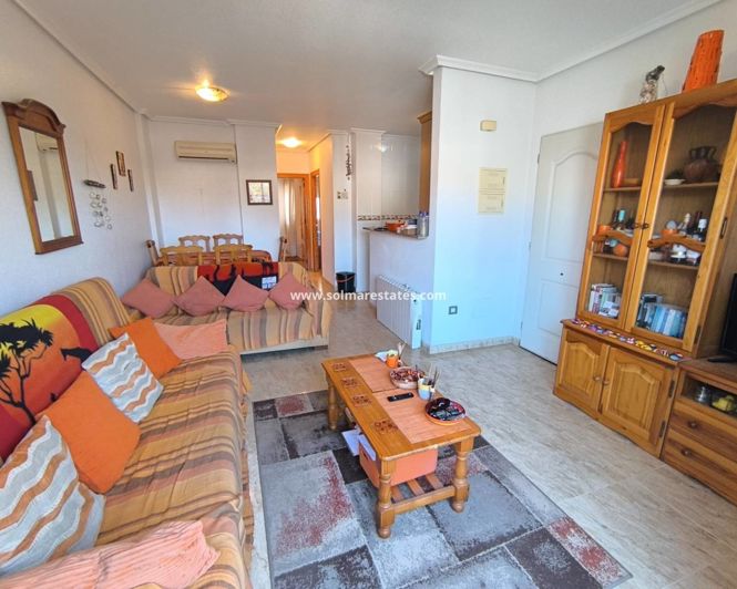 Image No.3-Appartement de 2 chambres à vendre