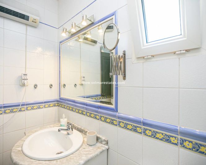 Image No.43-2 Bed Apartment for sale