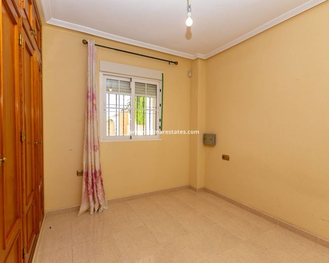 Image No.25-2 Bed Apartment for sale