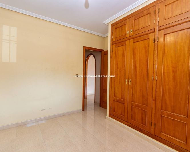 Image No.27-2 Bed Apartment for sale