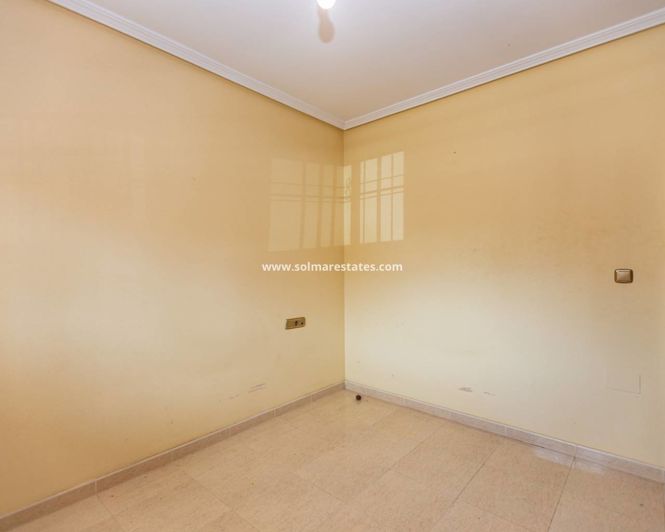 Image No.28-2 Bed Apartment for sale