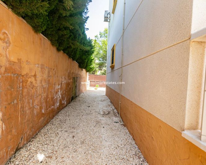 Image No.32-2 Bed Apartment for sale