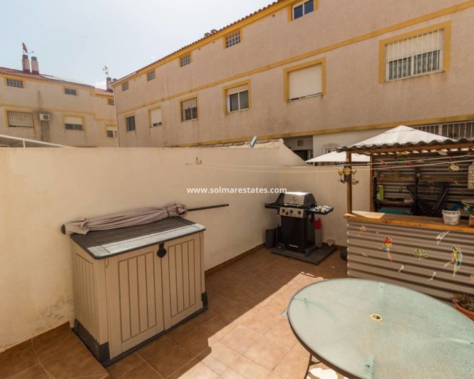 Image No.14-3 Bed Townhouse for sale