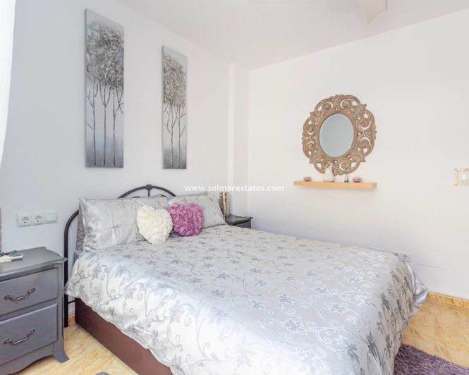 Image No.18-3 Bed Townhouse for sale