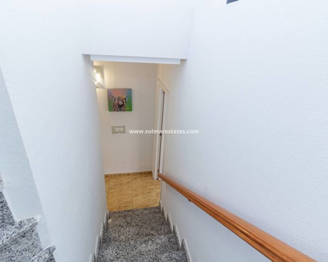 Image No.27-3 Bed Townhouse for sale