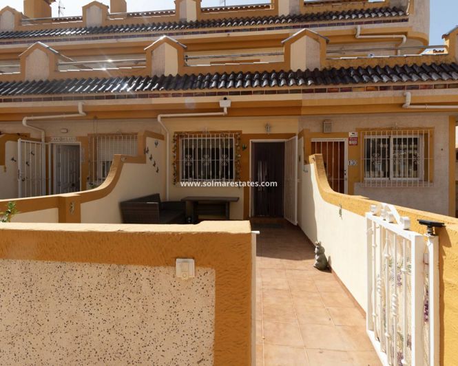 Image No.36-3 Bed Townhouse for sale