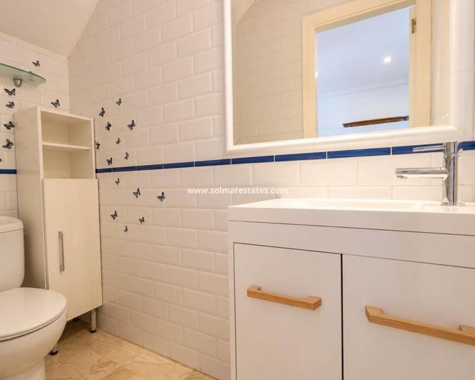 Image No.22-2 Bed Townhouse for sale