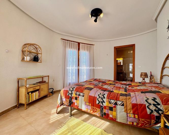 Image No.15-3 Bed Villa for sale
