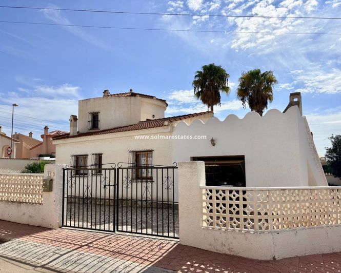 Image No.23-3 Bed Villa for sale