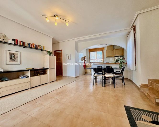 Image No.3-3 Bed Villa for sale