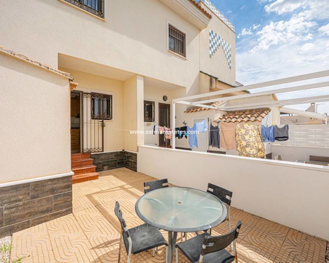 Image No.14-2 Bed Townhouse for sale