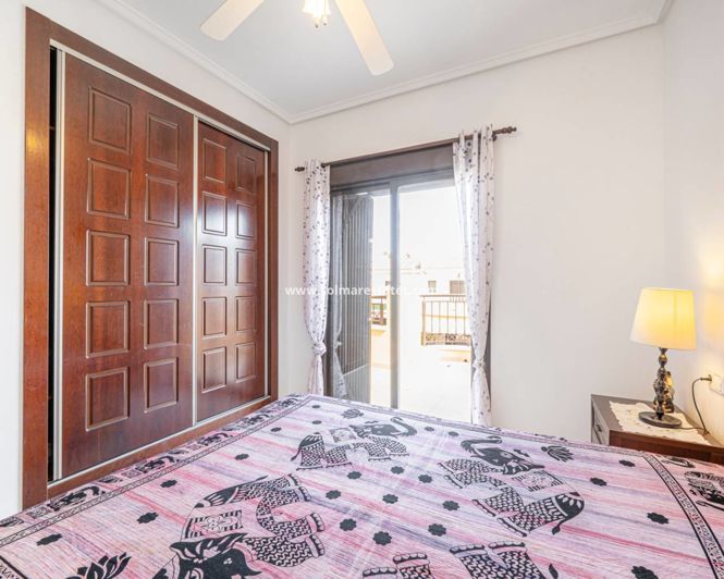 Image No.24-2 Bed Townhouse for sale