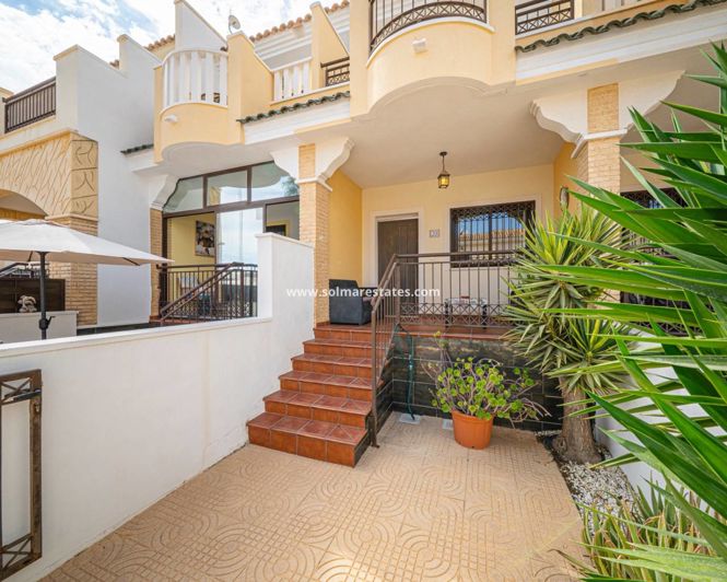 Image No.32-2 Bed Townhouse for sale