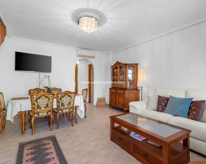 Image No.16-2 Bed House for sale