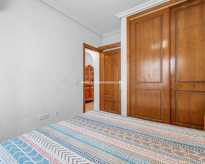 Image No.22-2 Bed House for sale