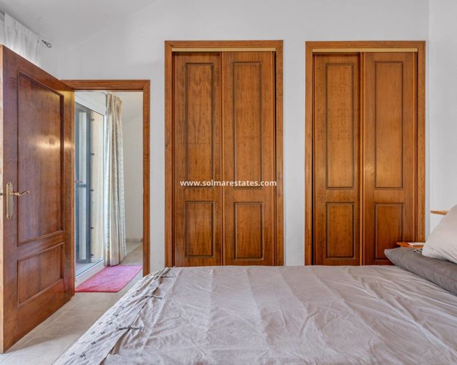 Image No.26-2 Bed House for sale