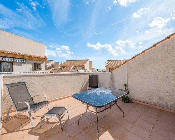 Image No.30-2 Bed House for sale